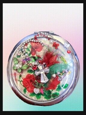 Compact Mirror Pearlized Embellished Heavenly Floral Garden Peridot Butterfly